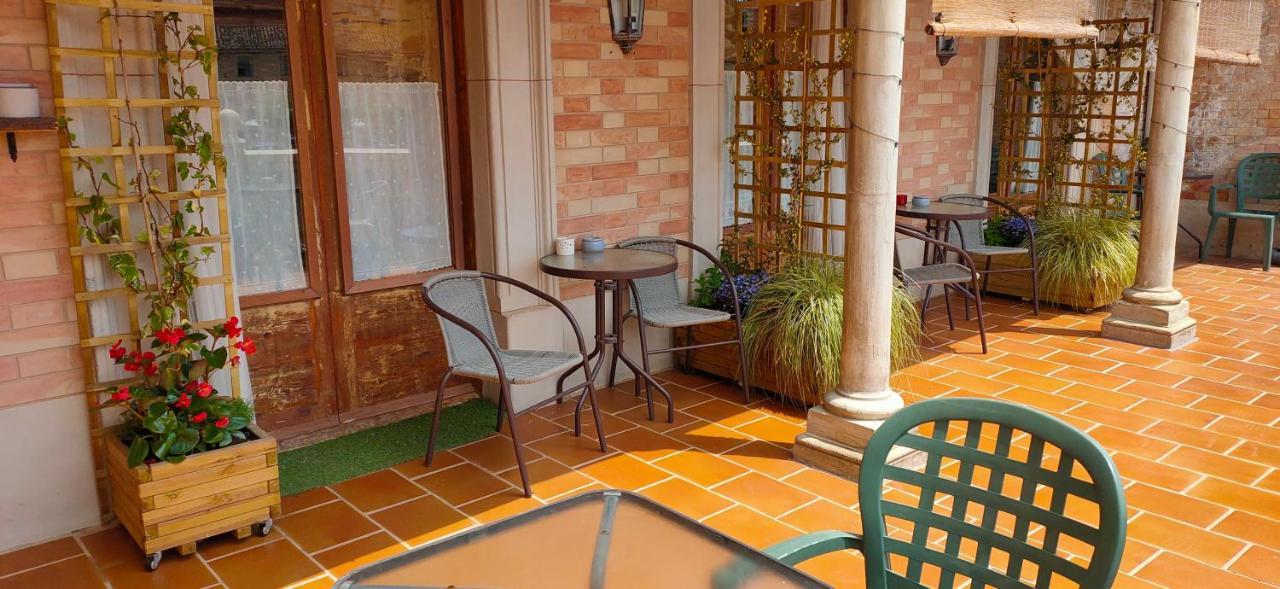 Albergue Valderrobres Auto Check-In Exterior foto