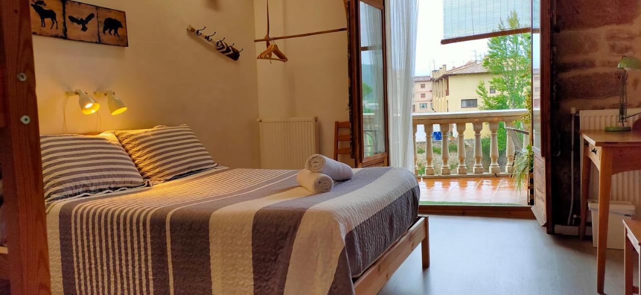 Albergue Valderrobres Auto Check-In Exterior foto