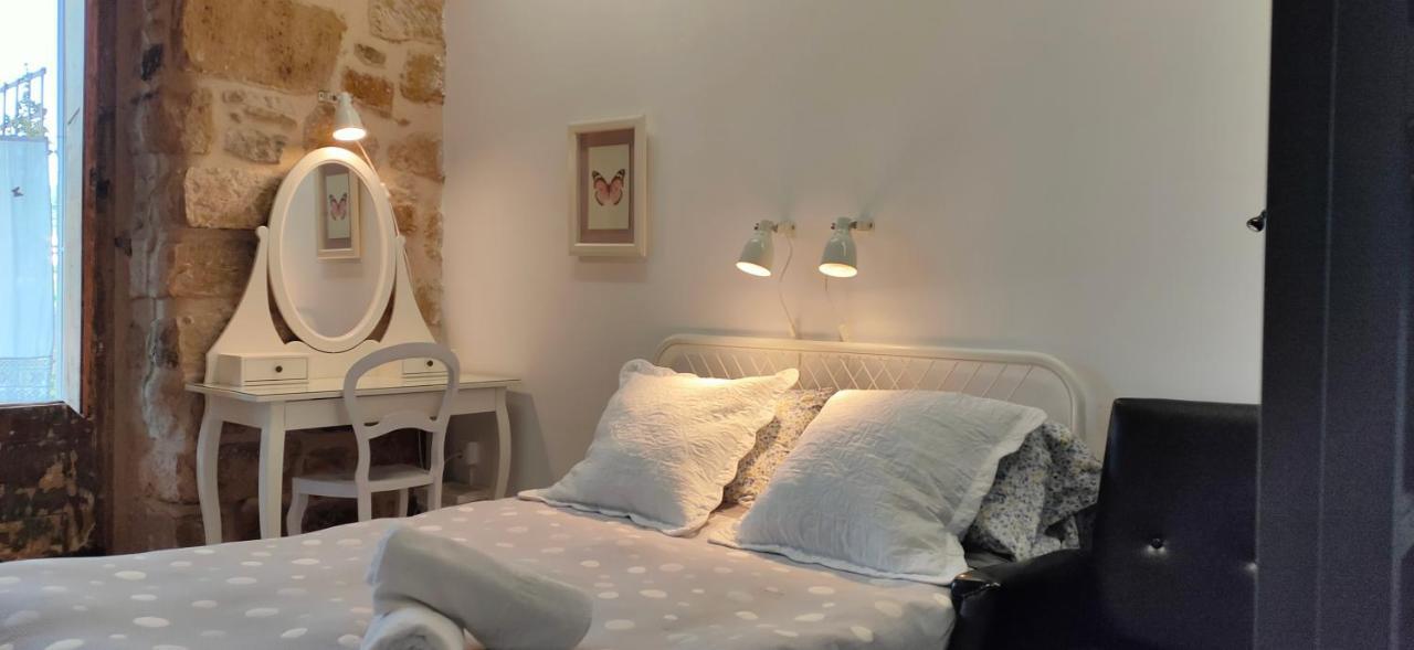 Albergue Valderrobres Auto Check-In Exterior foto